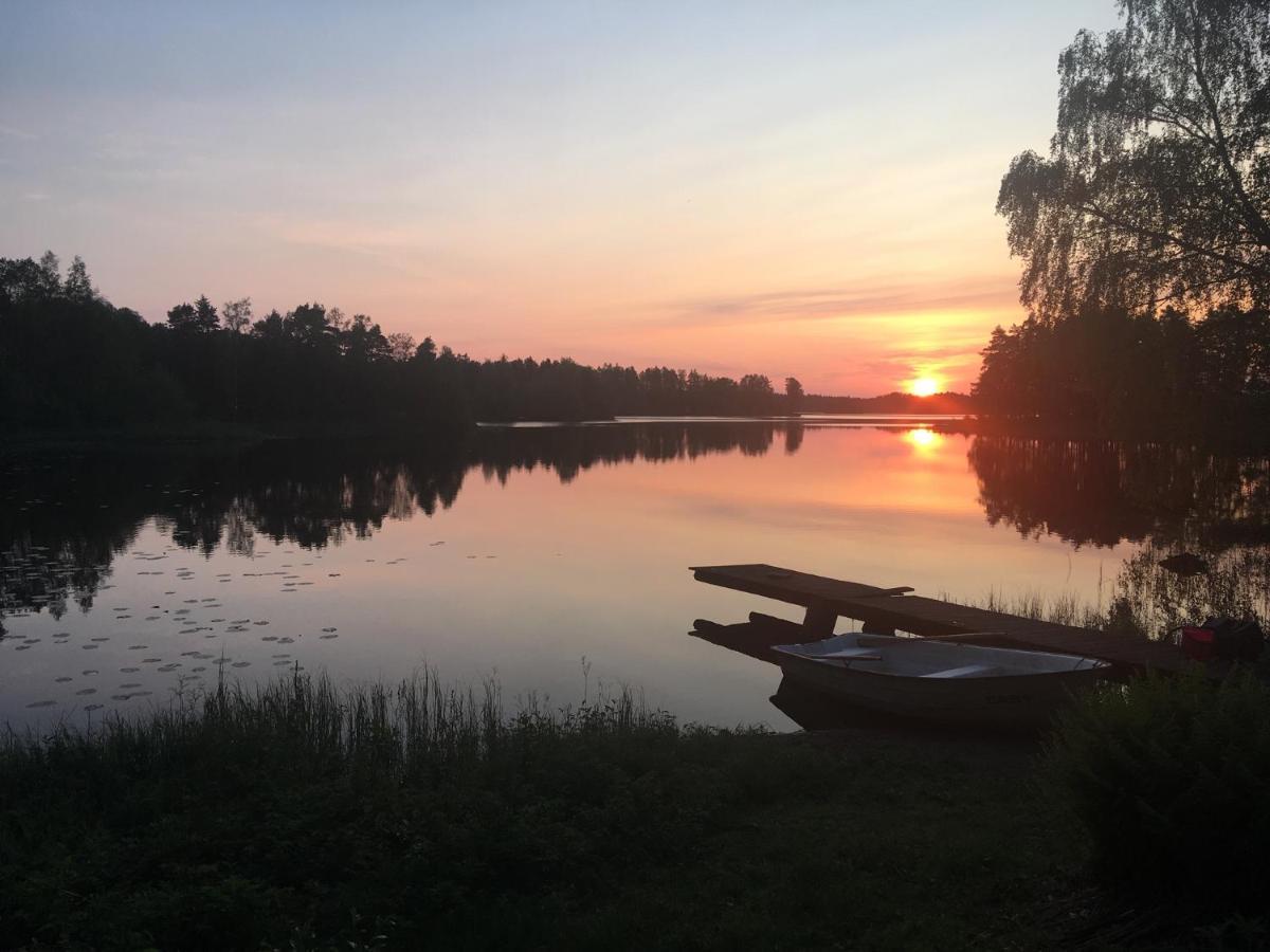 Naturskoent Boende Vid Sjoe Skånes Fagerhult エクステリア 写真